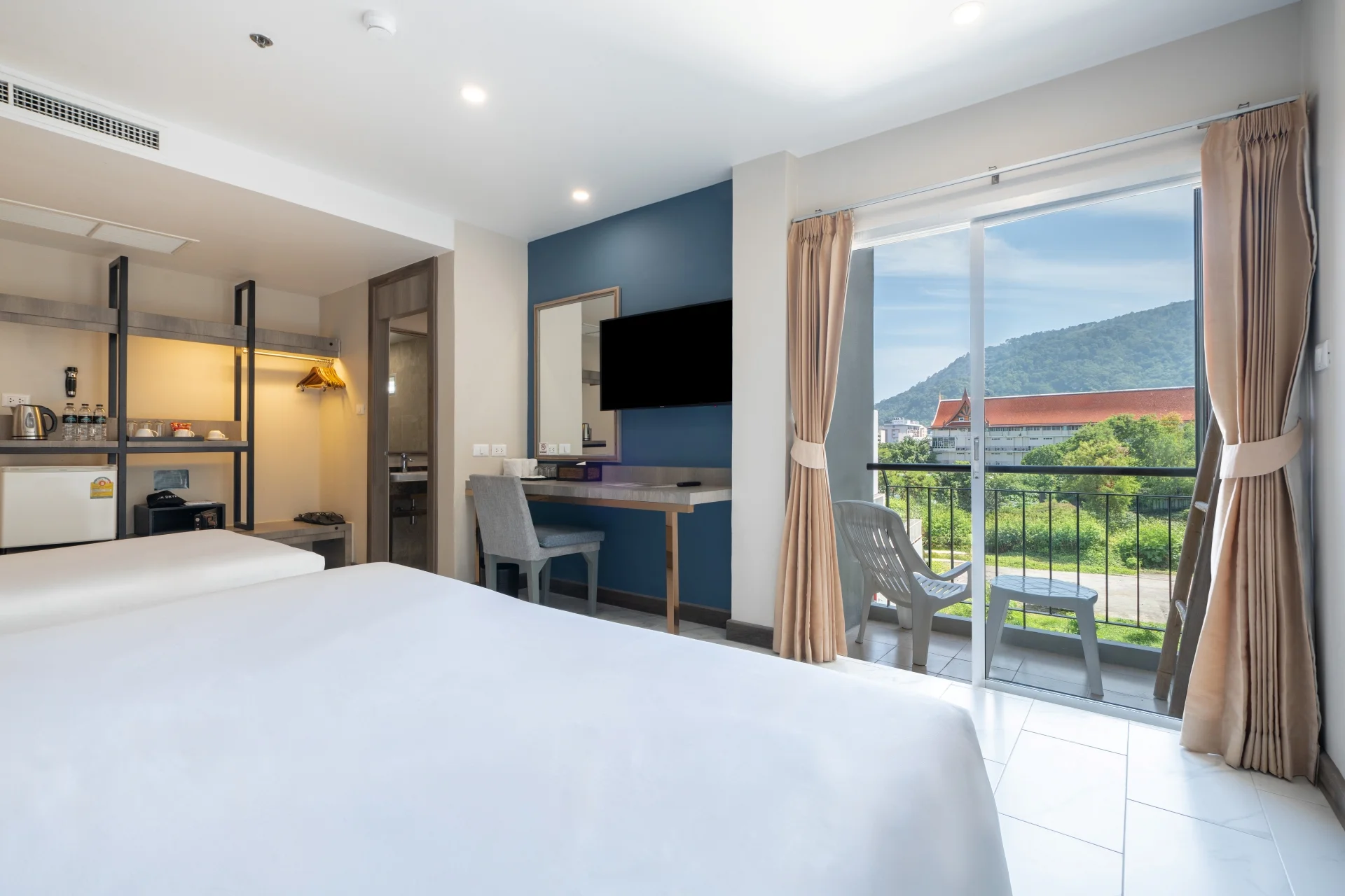 Deluxe Triple Room